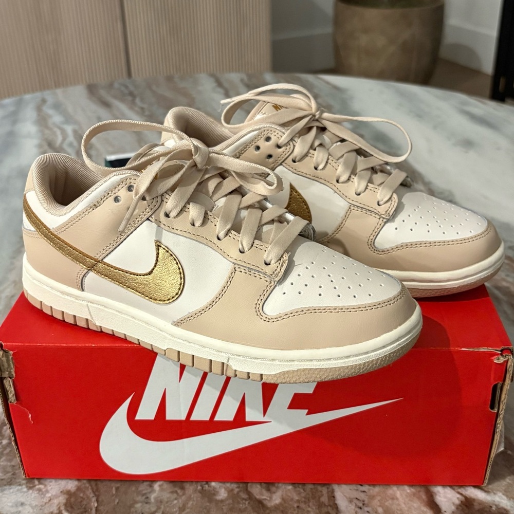 Nike Dunks Metallic Gold / Beige / White with Box